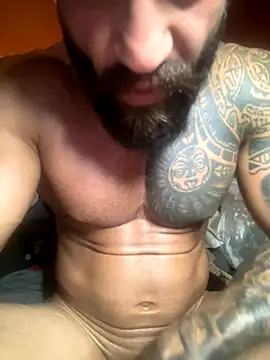 moody1996- online show from 11-02-25, 03:44