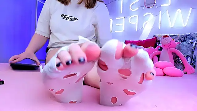 footfetish baby online show from 12-18-24, 04:28