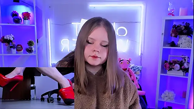 footfetish baby online show from 02-07-25, 11:03
