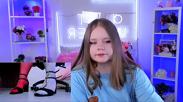 footfetish baby online show from 02-23-25, 11:36