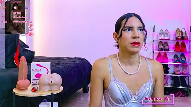 CampbelGinger online show from 11-07-25, 01:43