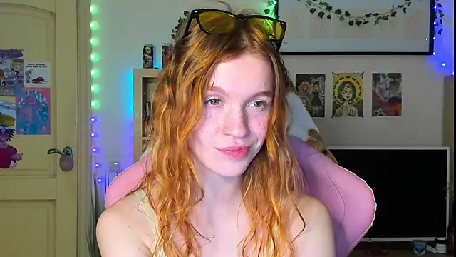 Sunny Elly online show from 10-10-25, 08:59