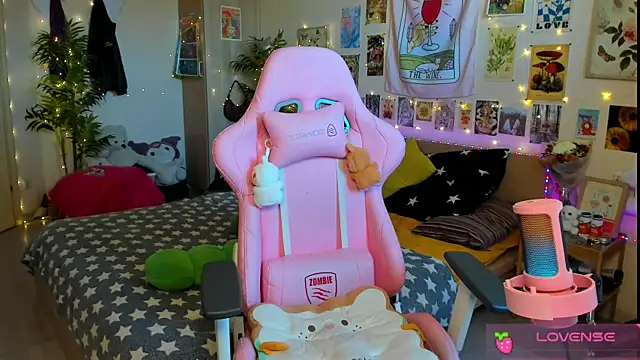 Sunny Elly online show from 04-02-26, 08:32