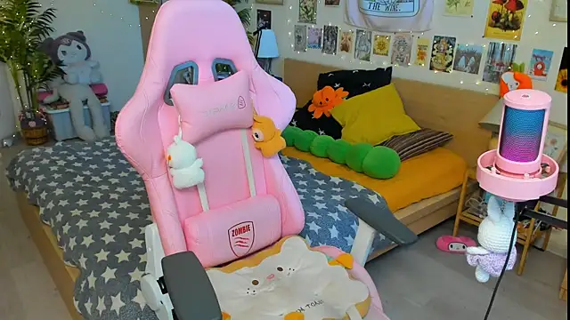 Sunny Elly online show from 06-07-26, 08:41