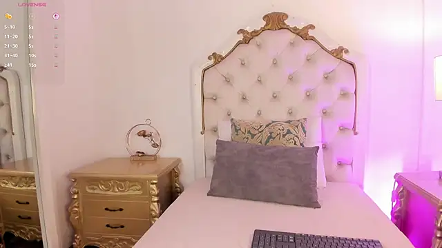 Victoria vallejo  online show from 03-31-26, 11:34