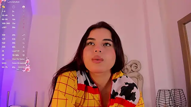 Victoria vallejo  online show from 02-06-25, 11:42