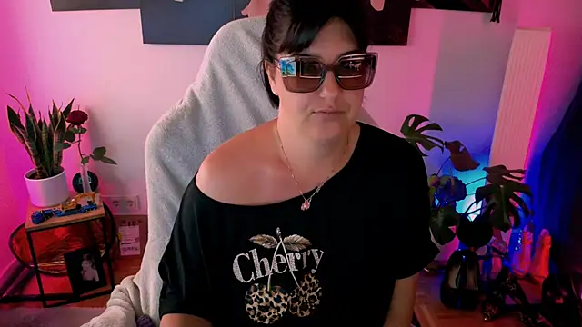 NatiLove35 online show from 06-12-26, 05:27