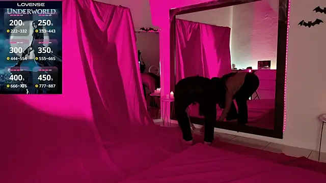 Snapshot of Alexa_Miss chatting on 11-01-25, 08:36 Alexa Miss online show from 11-01-25, 08:36