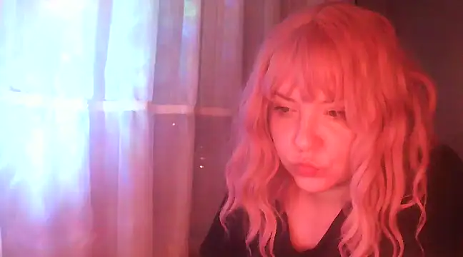 Amelia Alvarez online show from 01-06-25, 09:32