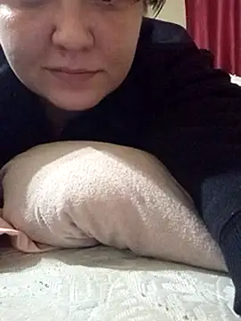 Amelia Alvarez online show from 01-05-25, 04:06