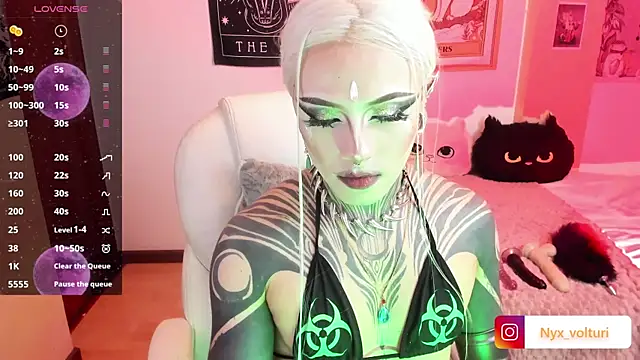 Snapshot of Nyx_volturi chatting on 02-06-25, 02:11 Nyx volturi online show from 02-06-25, 02:11