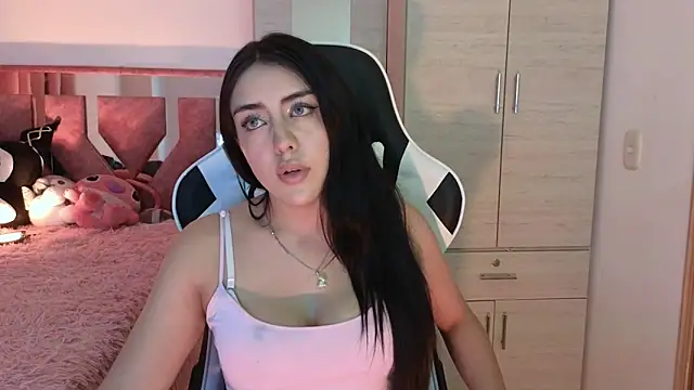 Snapshot of Angel_lusst chatting on 12-22-24, 05:33 Angel lusst online show from 12-22-24, 05:33