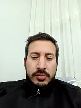 Snapshot of Karizmatikman chatting on 12-21-25, 04:08 Karizmatikman online show from 12-21-25, 04:08