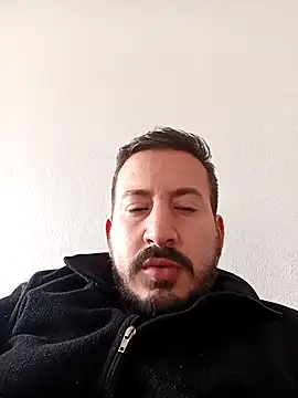 Snapshot of Karizmatikman chatting on 01-17-26, 10:08 Karizmatikman online show from 01-17-26, 10:08