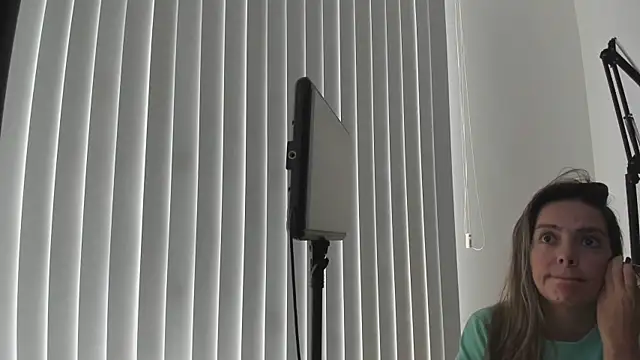 atenea erotic online show from 11-12-25, 08:34