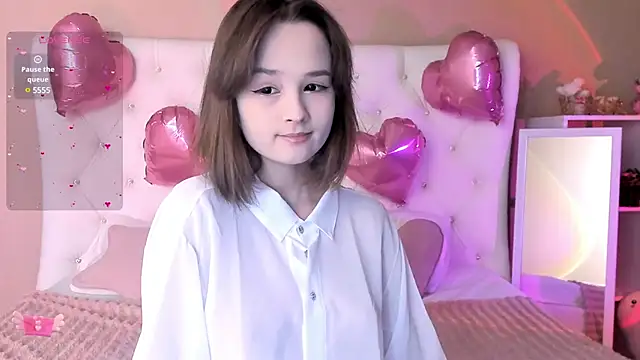 Snapshot of Mary_uw chatting on 02-20-25, 03:23 Mary uw online show from 02-20-25, 03:23