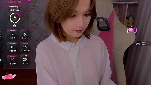 Mary uw online show from 03-19-26, 04:34