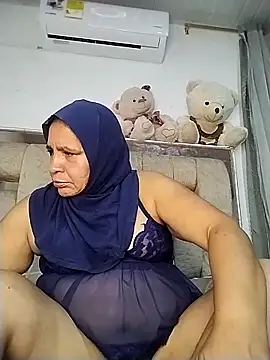 Naughty mommy online show from 03-03-25, 08:43