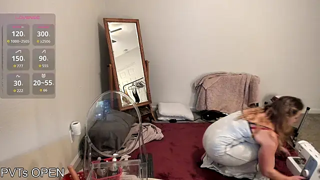 Peaches N Kreme online show from 10-14-25, 01:50