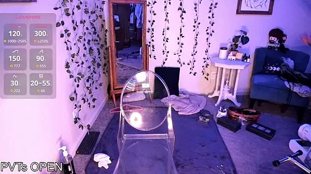 Peaches N Kreme online show from 02-09-26, 02:42