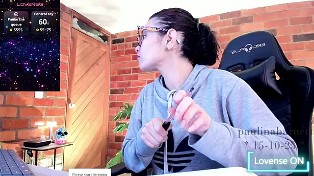 paulinabarnett- online show from 10-15-25, 02:47