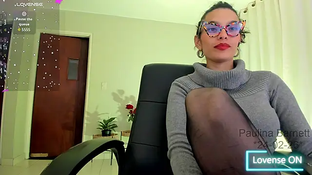 paulinabarnett- online show from 02-25-26, 02:45