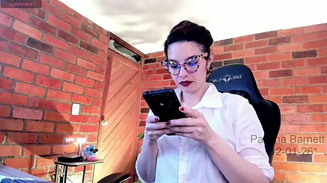 paulinabarnett- online show from 01-12-26, 04:14