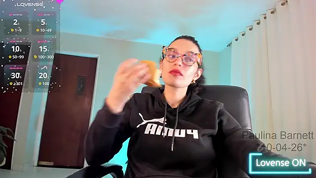 paulinabarnett- online show from 04-10-26, 10:50