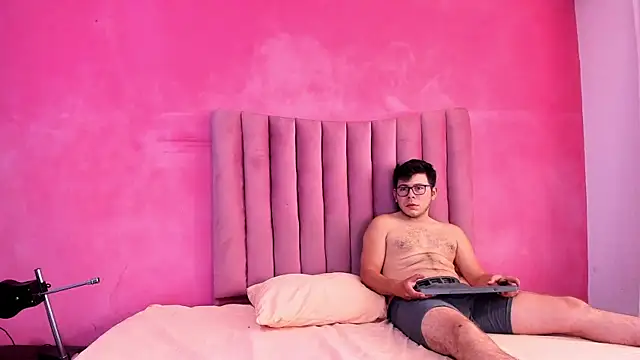 JustiinJazmin online show from 12-15-25, 07:09