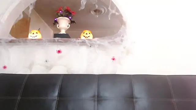 kathaleia666 online show from 10-31-25, 08:05