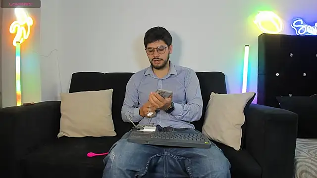 -soulmate-s online show from 06-30-26, 04:18
