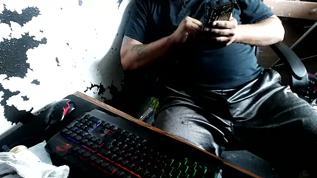 slickwill123 online show from 07-25-26, 05:52