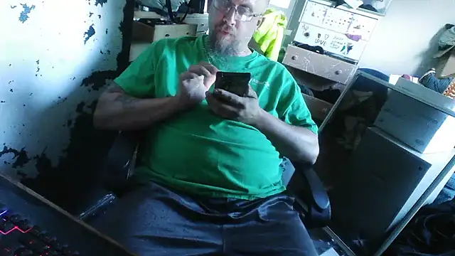 slickwill123 online show from 06-15-26, 11:48