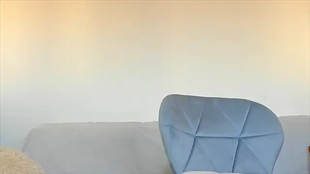 Snapshot of hornyemma__ chatting on 12-18-24, 09:04 hornyemma online show from 12-18-24, 09:04