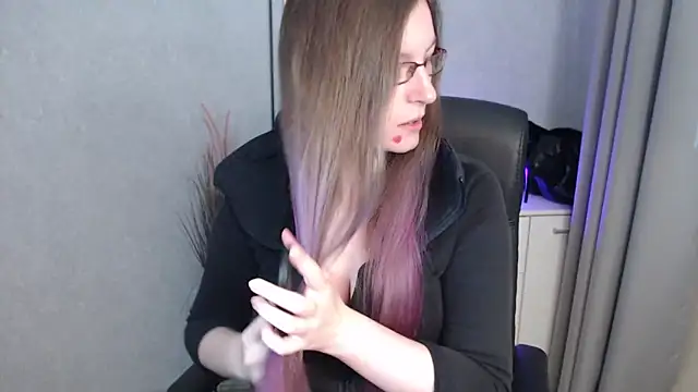 emmaxDelight online show from 10-02-25, 05:33