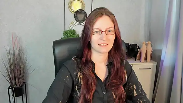 Snapshot of emmaxDelight chatting on 06-26-26, 05:46 emmaxDelight online show from 06-26-26, 05:46