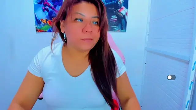 Snapshot of victoria_love89 chatting on 05-23-26, 01:04 victoria love89 online show from 05-23-26, 01:04
