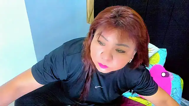 victoria love89 online show from 11-17-25, 02:04