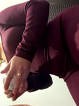 Mia ross16 online show from 10-30-25, 10:28