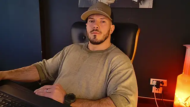 Snapshot of AngeloEric chatting on 02-27-26, 12:38 AngeloEric online show from 02-27-26, 12:38