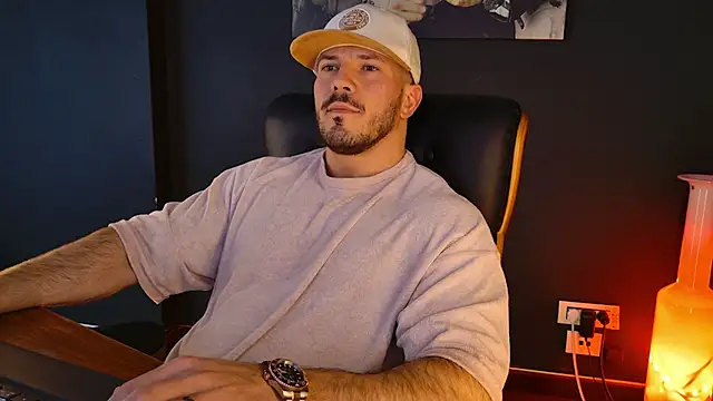 Snapshot of AngeloEric chatting on 01-19-26, 01:15 AngeloEric online show from 01-19-26, 01:15