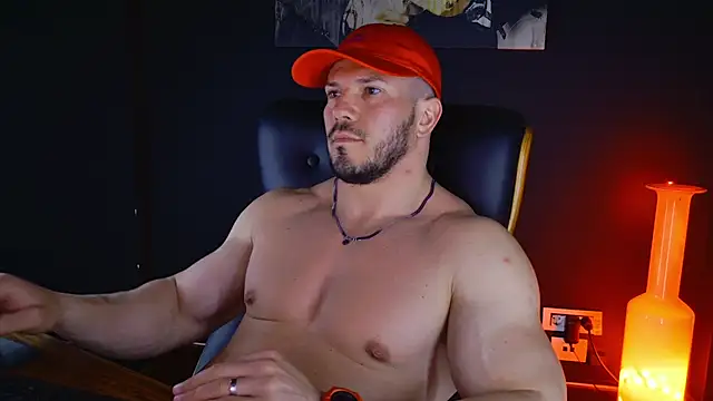 Snapshot of AngeloEric chatting on 03-18-25, 05:44 AngeloEric online show from 03-18-25, 05:44