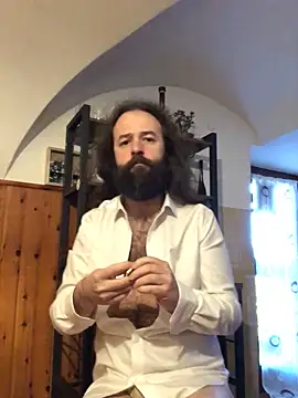 Snapshot of lostile8 chatting on 12-05-24, 02:39 lostile8 online show from 12-05-24, 02:39