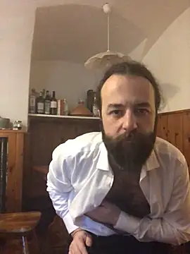 Snapshot of lostile8 chatting on 01-29-25, 03:26 lostile8 online show from 01-29-25, 03:26