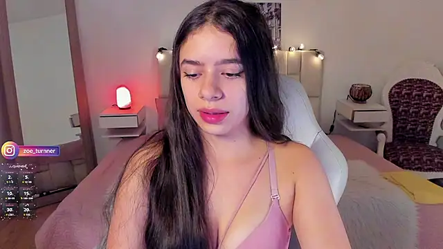 zoe turnner 18 online show from 10-29-25, 11:31