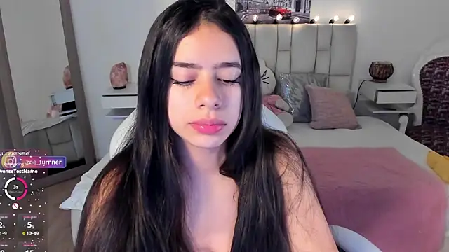 zoe turnner 18 online show from 09-13-25, 11:32
