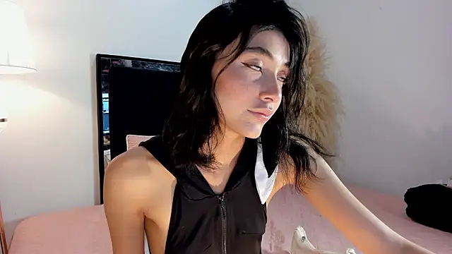 lilithTeen1  online show from 03-06-26, 03:34