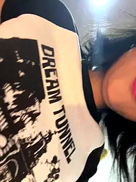 lilithTeen1  online show from 10-18-25, 10:01