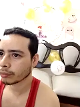 Snapshot of Gasparin32 chatting on 02-11-26, 02:00 Gasparin32 online show from 02-11-26, 02:00