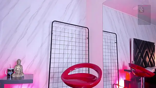 Carolina Arias online show from 02-25-26, 06:08